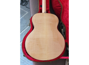 Framus FJ 14 Solid A Sitka Spruce Top with maple sides