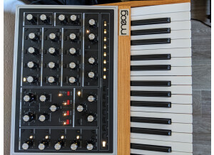 Moog Music Moog One 8 (86185)