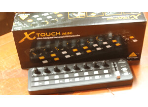 Behringer X-Touch Mini (73274)