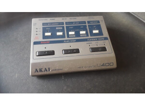 AKAI U400 1
