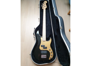 Fender American Deluxe Precision Bass [2003-2009] (197)