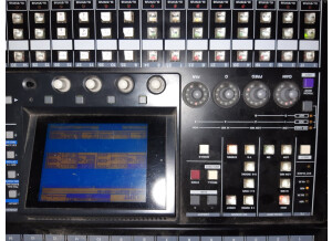 Tascam DM-24 (76963)