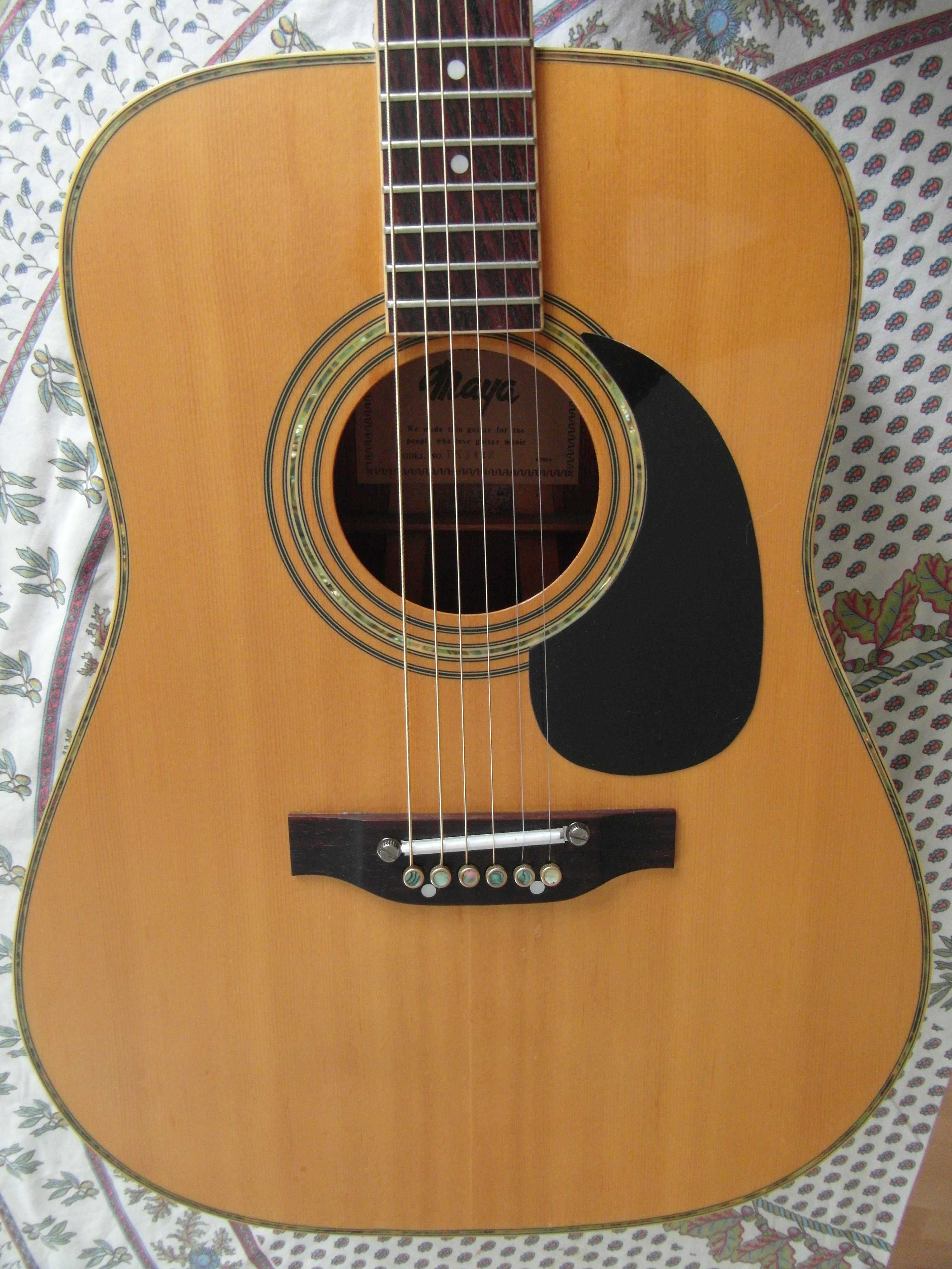Maya (guitar) FK344R
