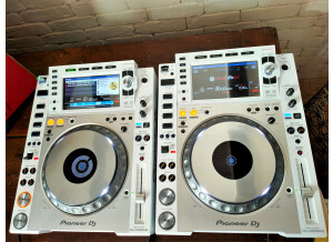 Pioneer CDJ-2000NXS2 (92992)