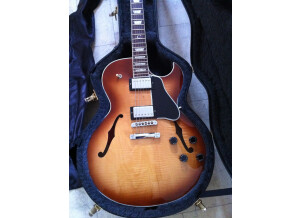 Gibson ES-137 C Classic