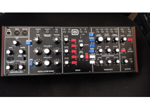 Behringer Model D (76217)
