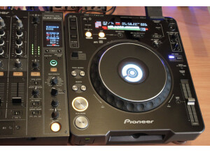 Pioneer DJM-800 (13232)