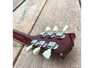 D9F72BF4-EE2F-4612-943E-A9AEFBED13FA