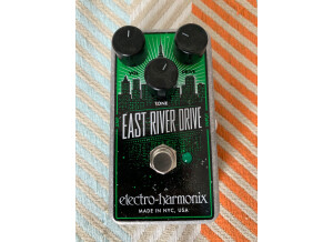 Electro-Harmonix East River Drive (4301)
