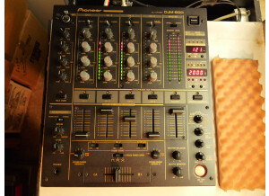 Pioneer DJM-600 (77198)