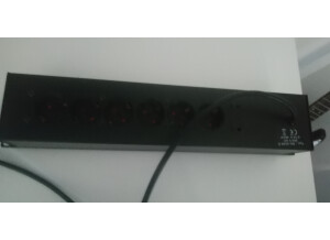 the t.racks Racksteckdose (1013)