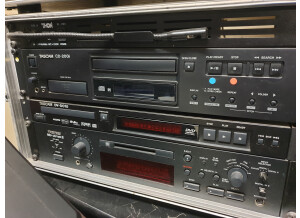 Tascam CD-200i