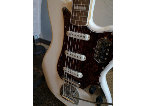 Squier Vintage Modified Bass VI (24350)