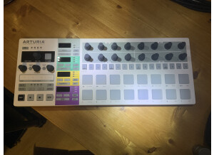 Arturia BeatStep Pro (94576)