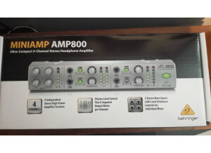 Behringer MINIAMP AMP800 (98722)