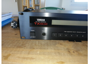Yamaha TX802 (54585)