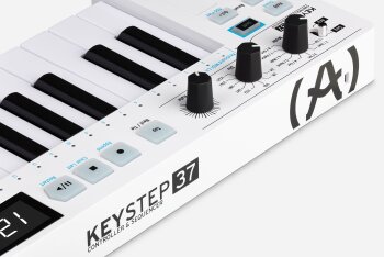 keystep-37-Rear Close keystep-37-Rear Close