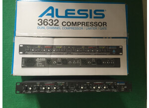 Alesis 3632 Compressor (74852)
