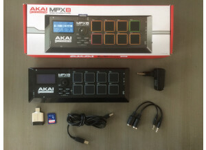 Akai Professional MPX8 (14608)