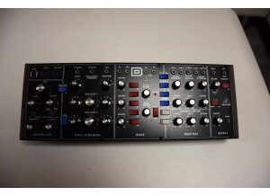 Behringer Model D (62626)