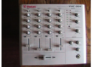 Vestax VMC-004