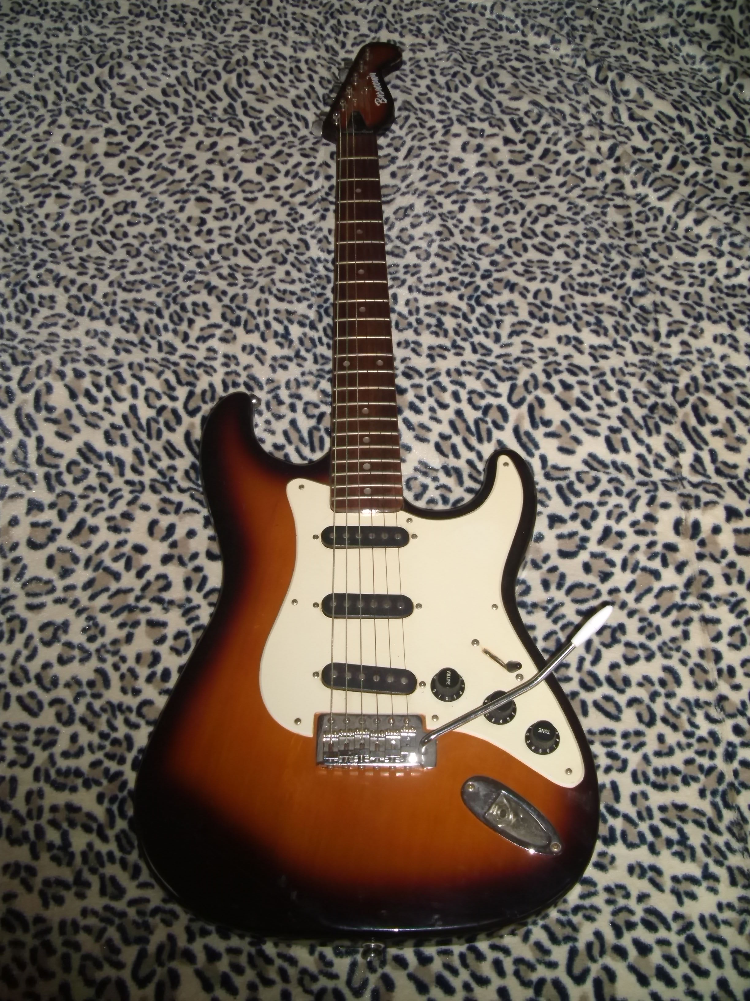 Barracuda Guitars Strat copy