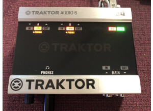 Native Instruments Traktor Scratch A6 (36040)