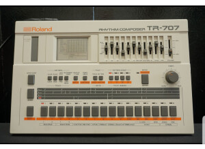 Roland TR-707 (58525)