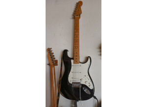Fender Standard Roland Ready Stratocaster [2009-2011]