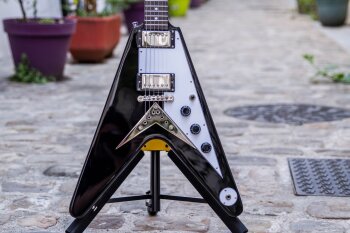 EpiFlyingV-17 EpiFlyingV-17