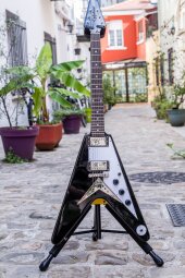 EpiFlyingV-16 EpiFlyingV-16