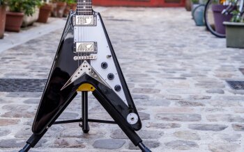 EpiFlyingV-14 EpiFlyingV-14