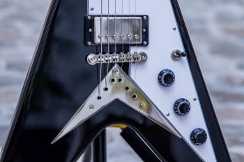 EpiFlyingV-7 EpiFlyingV-7