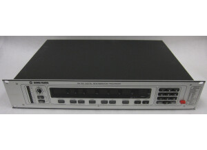 Klark Teknik DN780 + remote (5593)