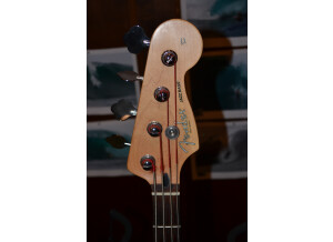 Fender [Deluxe Series] Active Jazz Bass - Candy Apple Red Rosewood