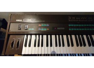 Yamaha DX7 (10972)