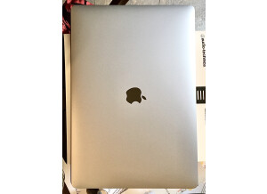 Apple Macbook Pro 15,4" rétina dernière génération (70909)