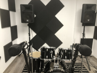 DPA 2028 Neumann KMS 105 Front DPA 2028 Neumann KMS 105 Front