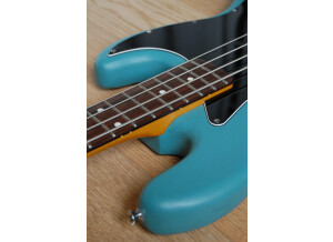 Fender Modern Player Short Scale Jazz Bass (65678)
