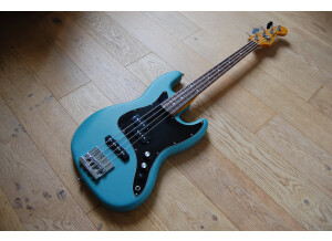 Fender Modern Player Short Scale Jazz Bass