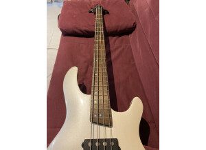 0DC9FF76-2B2A-423E-94BD-871324061FCF