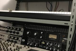 Tascam Portastudio 464