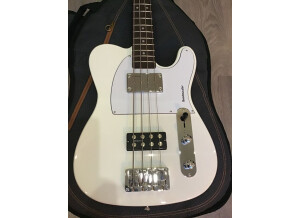 Squier Affinity Bronco Bass (27345)