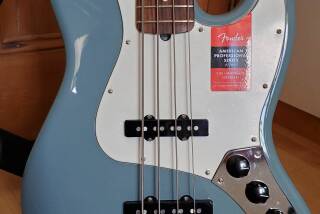 Fender American Professional Jazz Bass