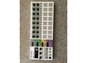 60EF672F-982C-4CB5-9739-3931C4CC4A3F