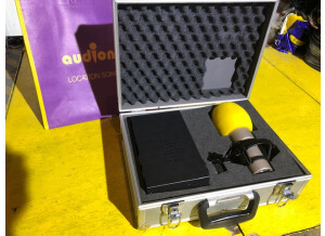 AKG SolidTube (33506)