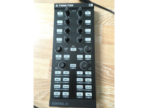 Native Instruments Traktor Kontrol X1 (77543)