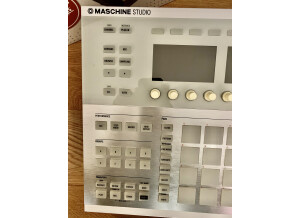 Native Instruments Maschine Studio (64471)