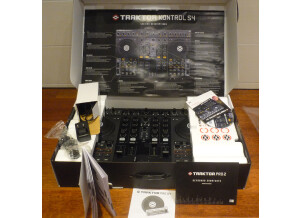 Native Instruments Traktor Kontrol S4 (57117)