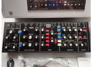 Behringer Model D (38059)